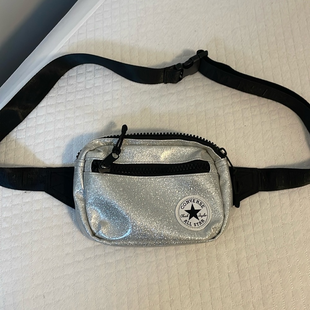 Converse crossbody